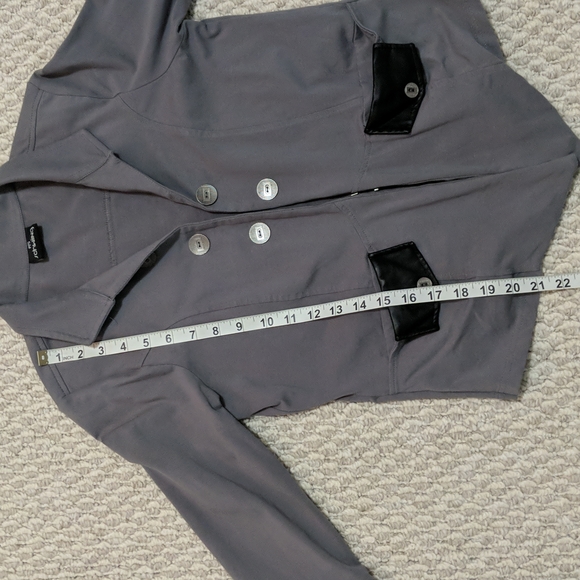 Schwiing Blazer - Picture 12 of 17